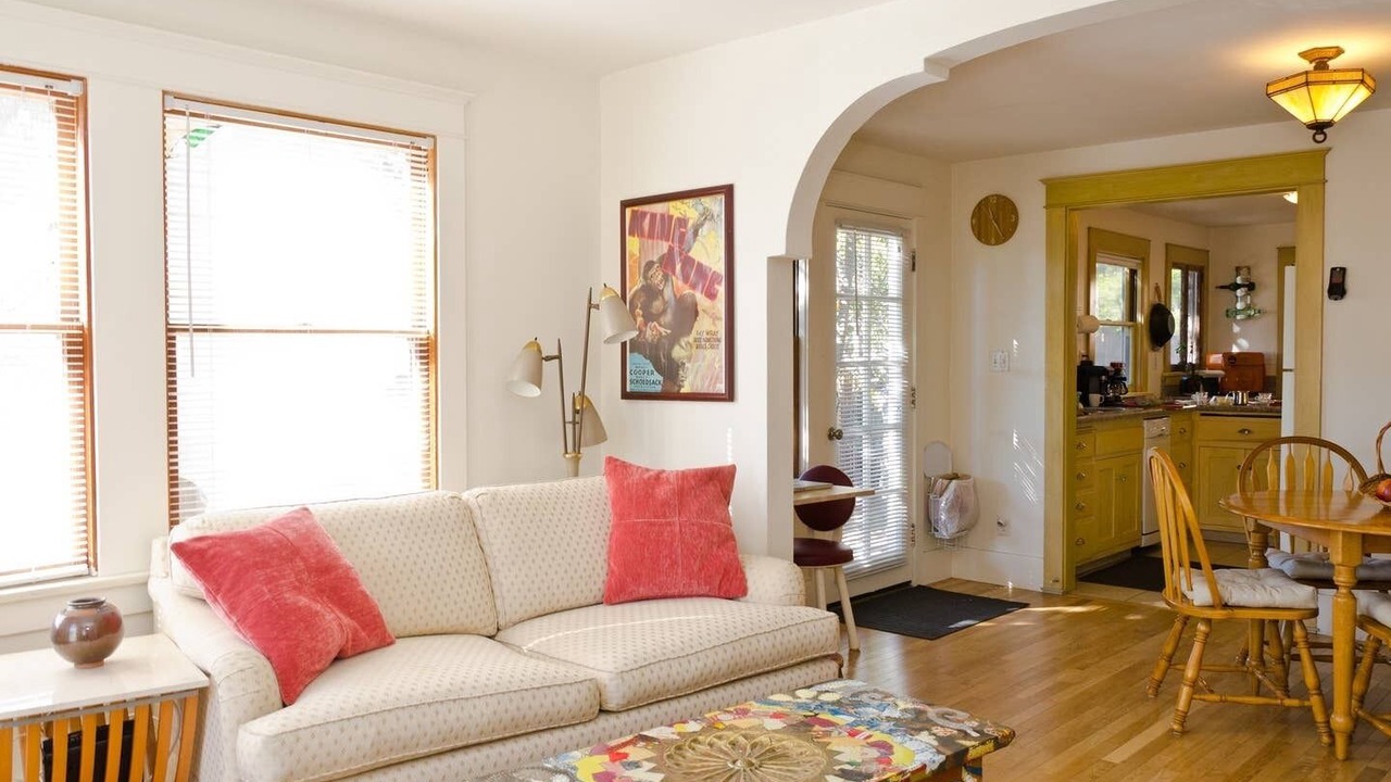 Photo of Livingroom in Elysian Heights