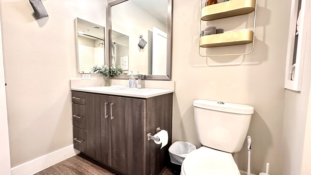 Photo of Bathroom in Orange