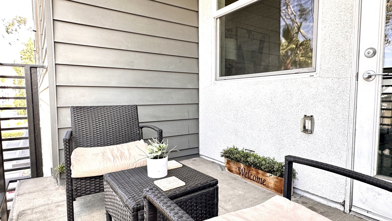 Photo of Patio Balcony in Orange