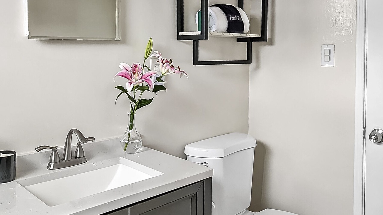Photo of Bathroom in Palms