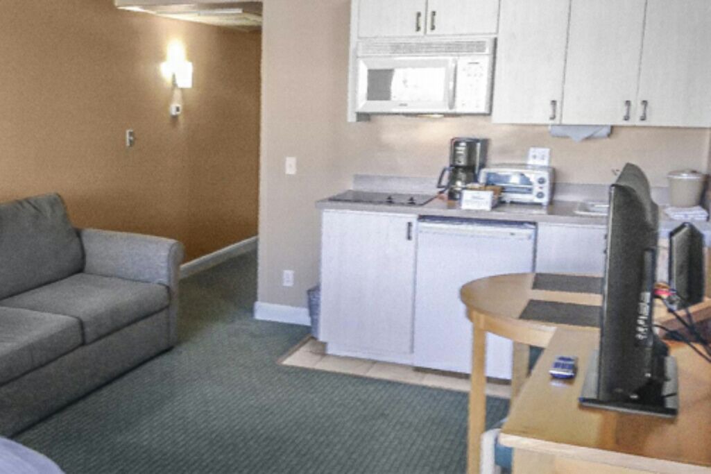 Photo of Livingroom in Canyon Corridor