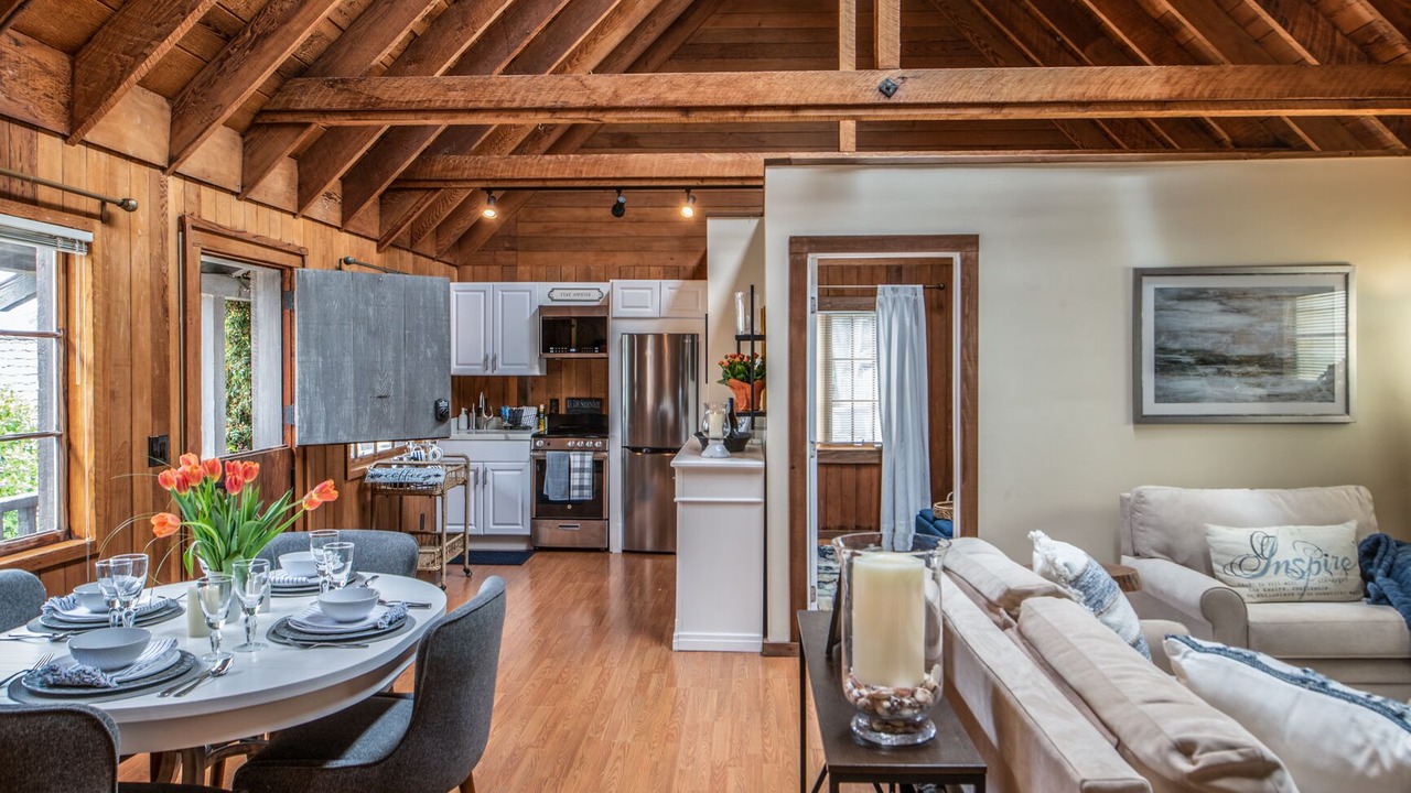 Photo of Bedroom in Northwest Carmel
