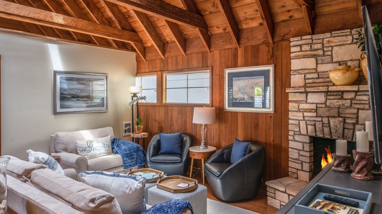 Photo of Bedroom in Northwest Carmel