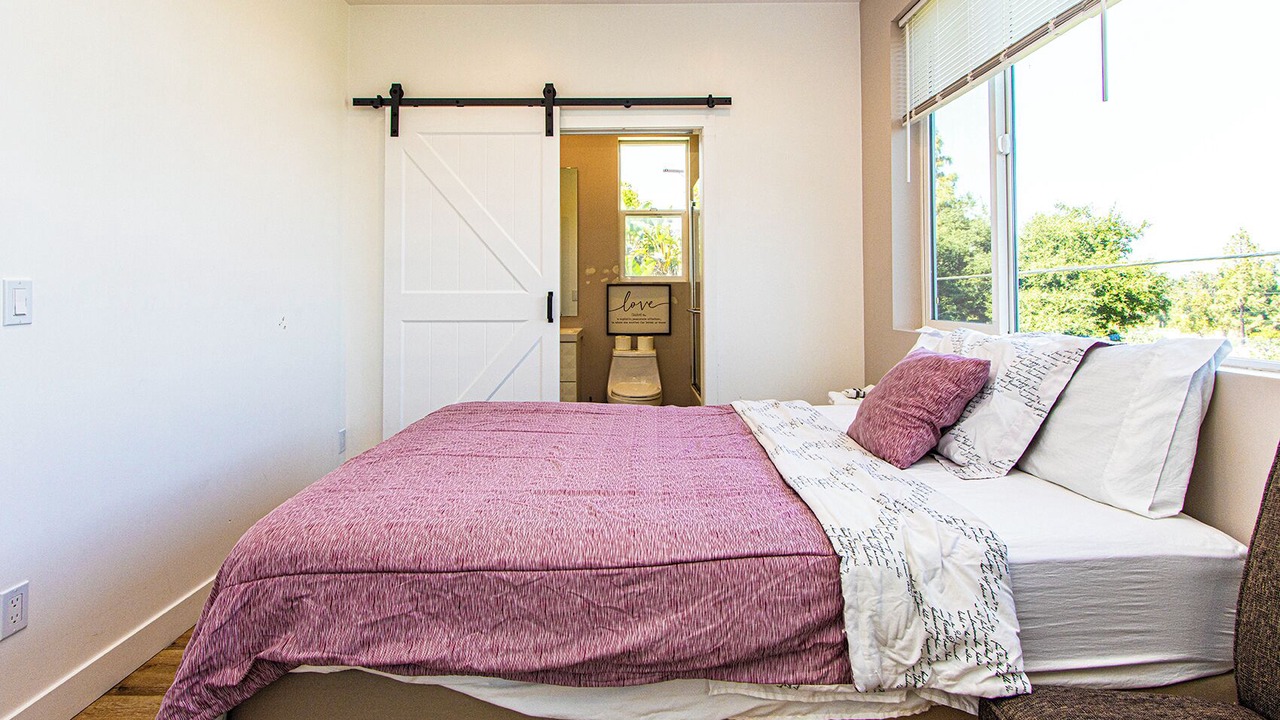 Photo of Bedroom in Canoga Park
