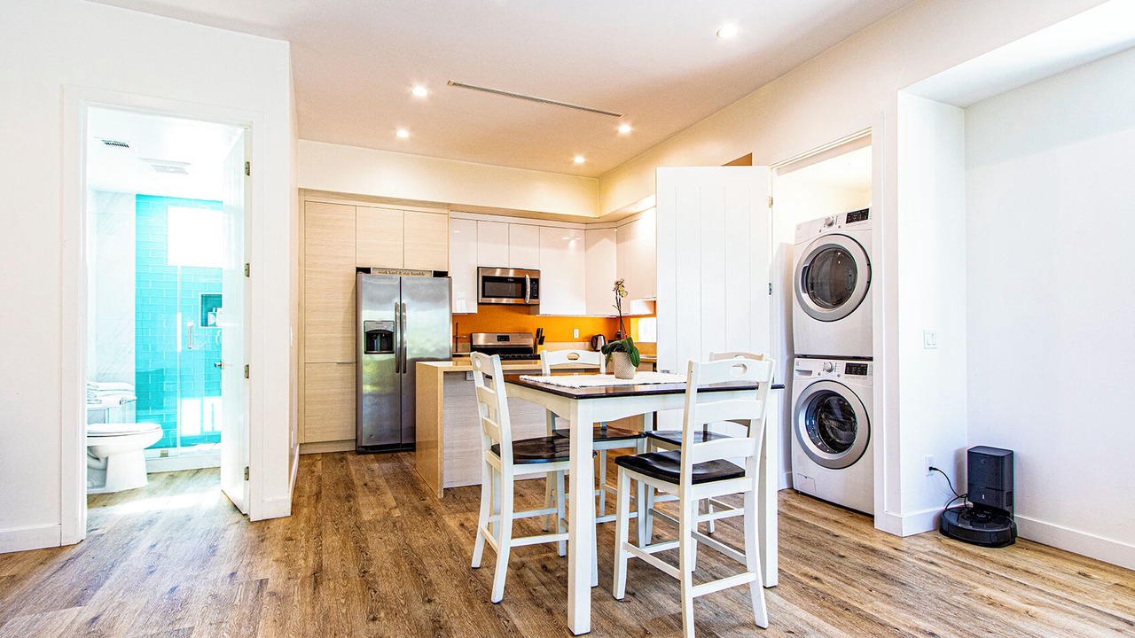 Photo of Kitchen in Canoga Park