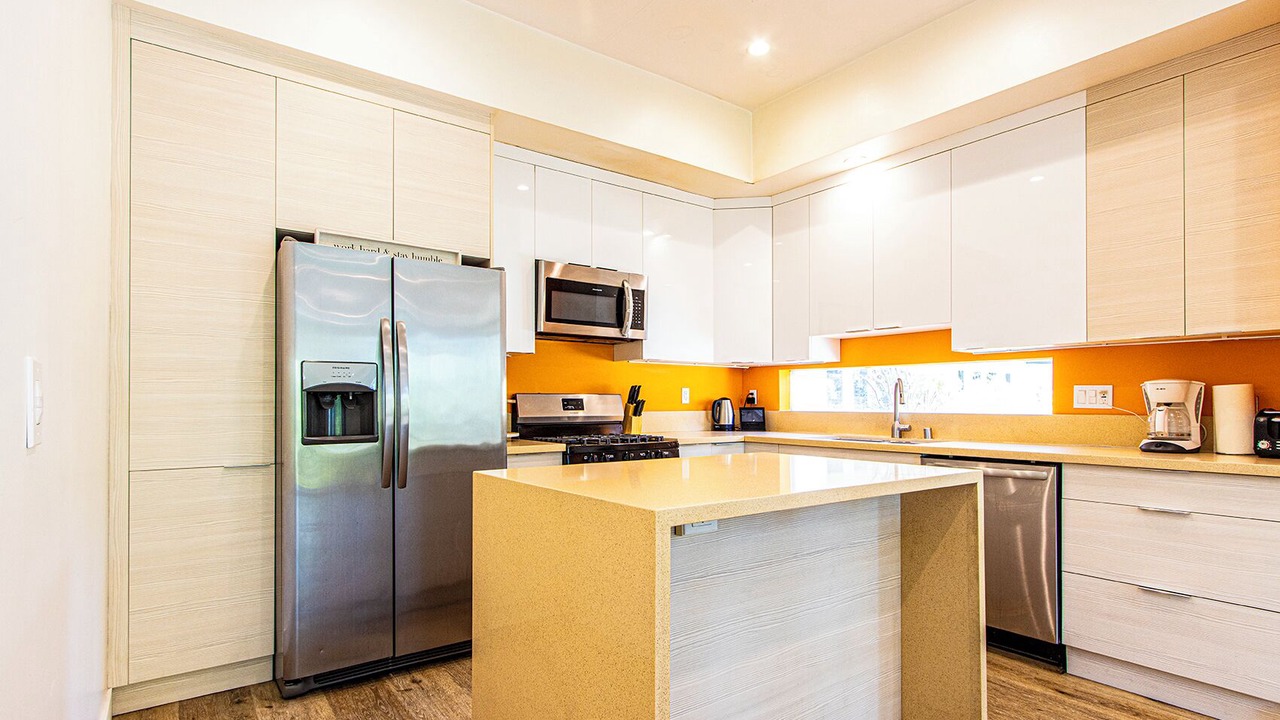 Photo of Kitchen in Canoga Park