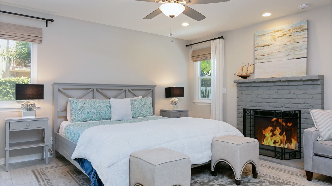 Photo of Bedroom in Oxnard Shores