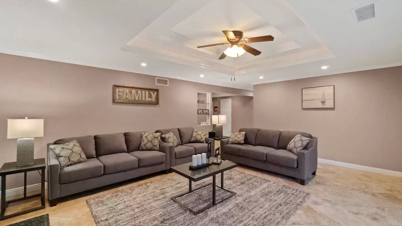 Photo of Bedroom in Orange