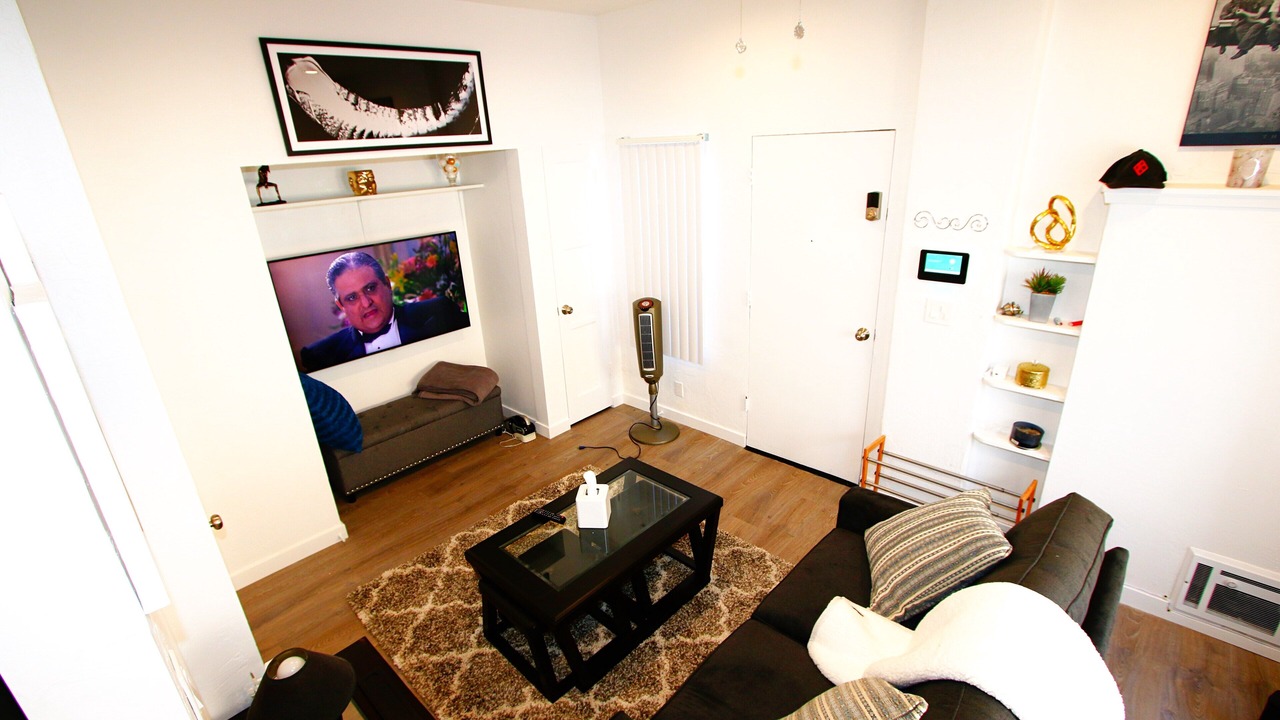 Photo of Livingroom in Belmont Shore