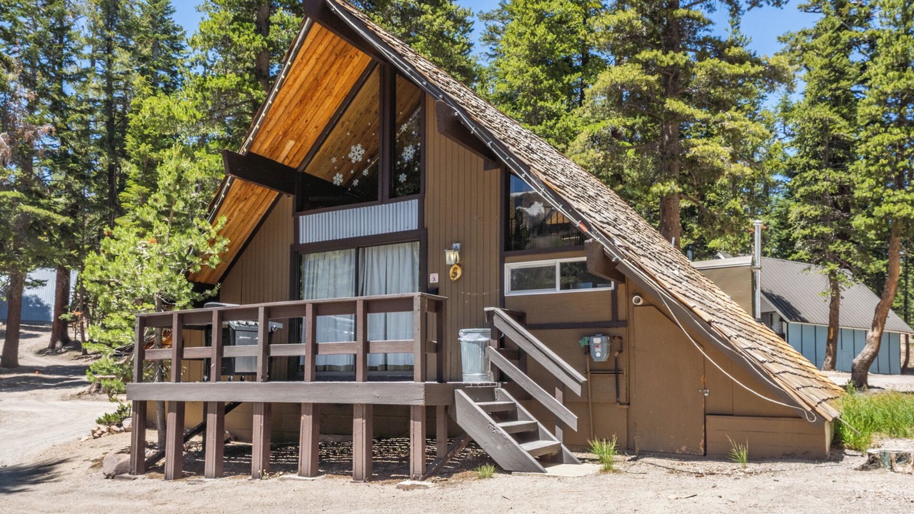 Photo of Outdoor in Mammoth Lakes