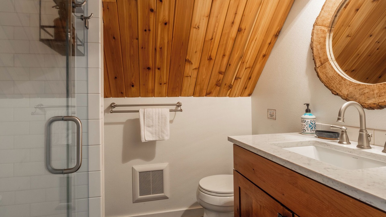 Photo of Bathroom in Mammoth Lakes