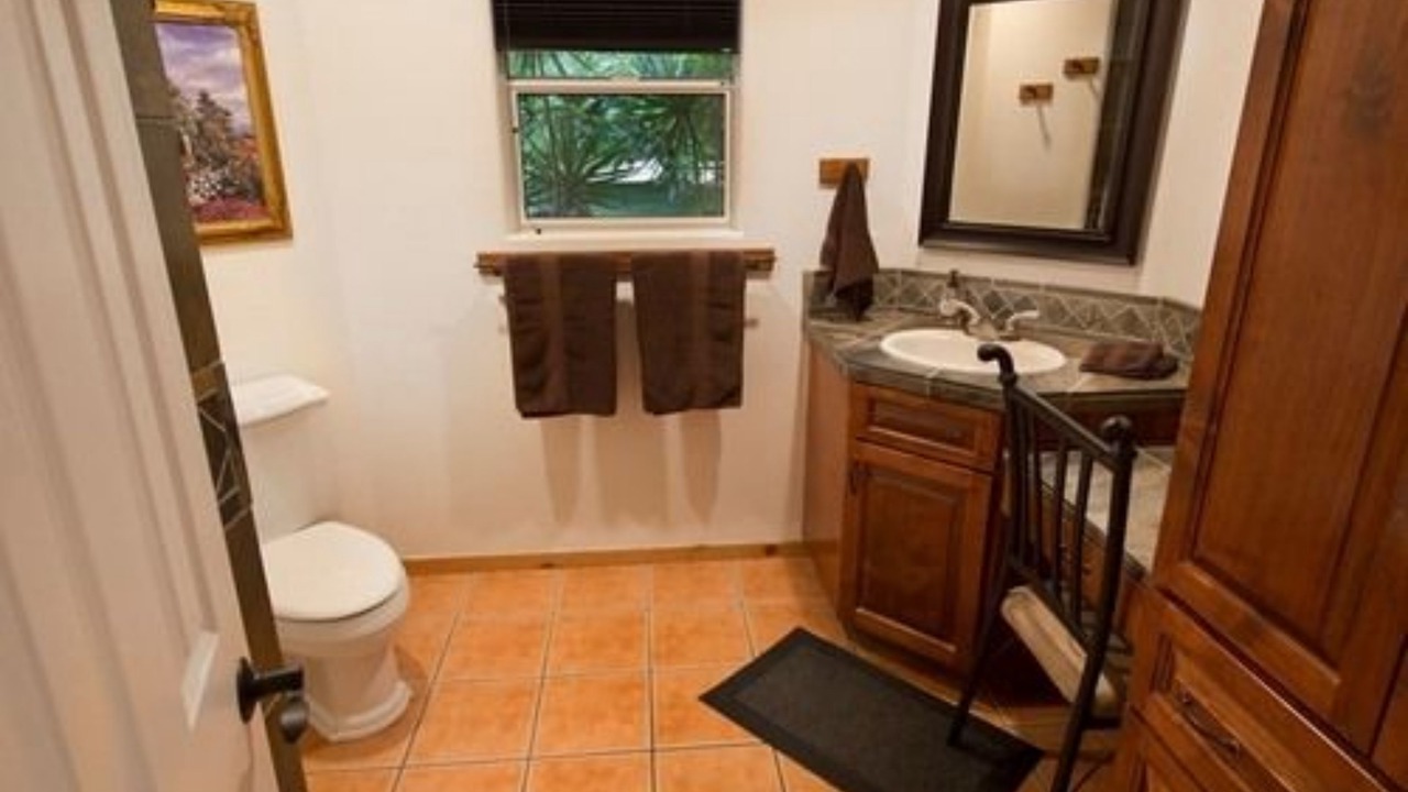 Photo of Bathroom in Rainbow CDP