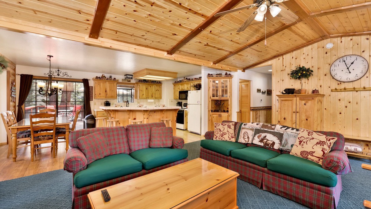 Photo of Livingroom in Fox Farm