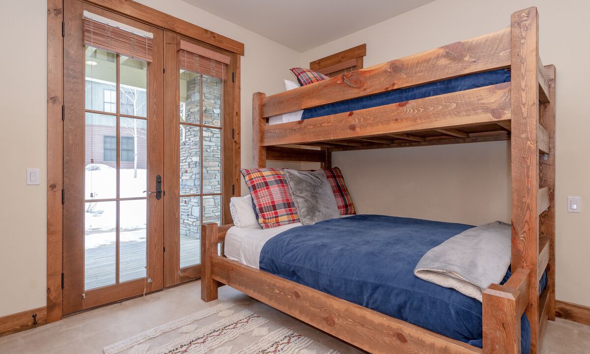 Photo of Bedroom in Mammoth Lakes