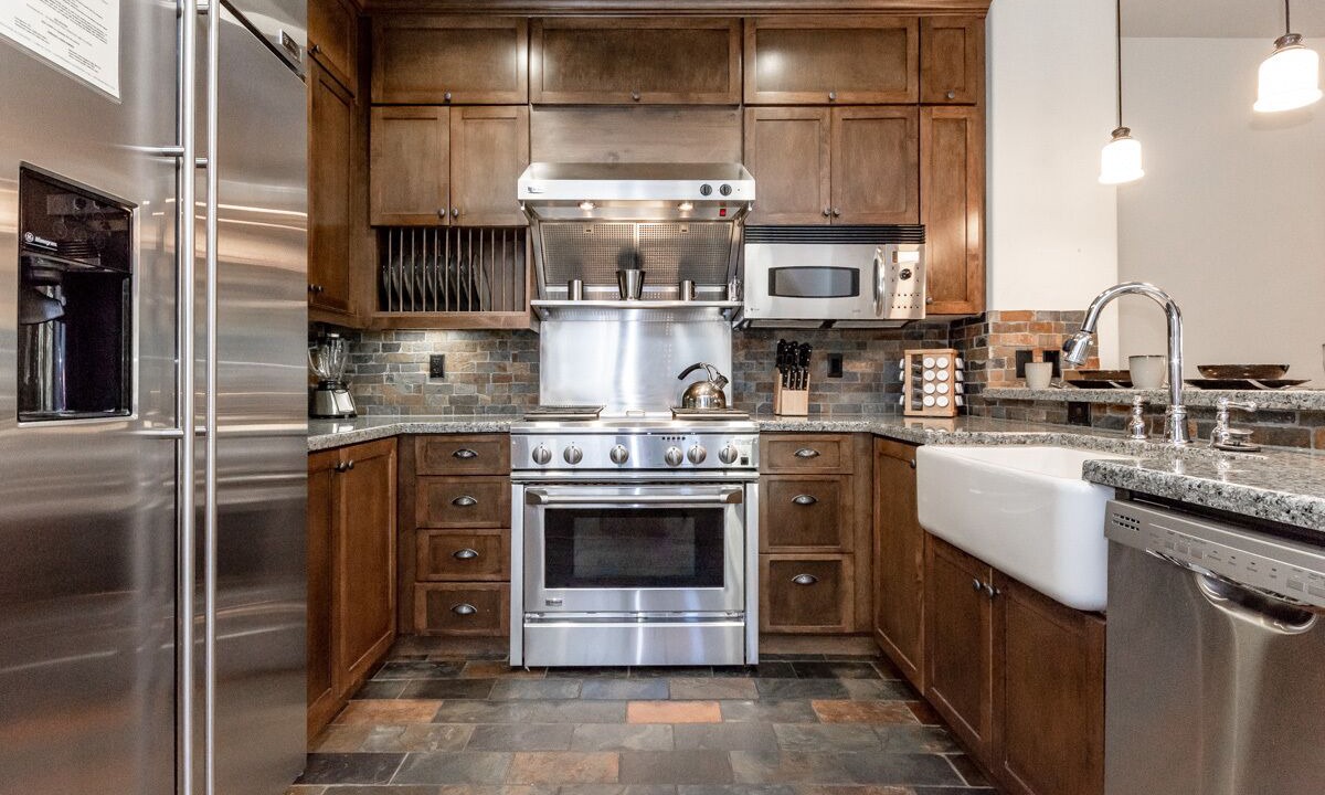 Photo of Kitchen in Woodwinds