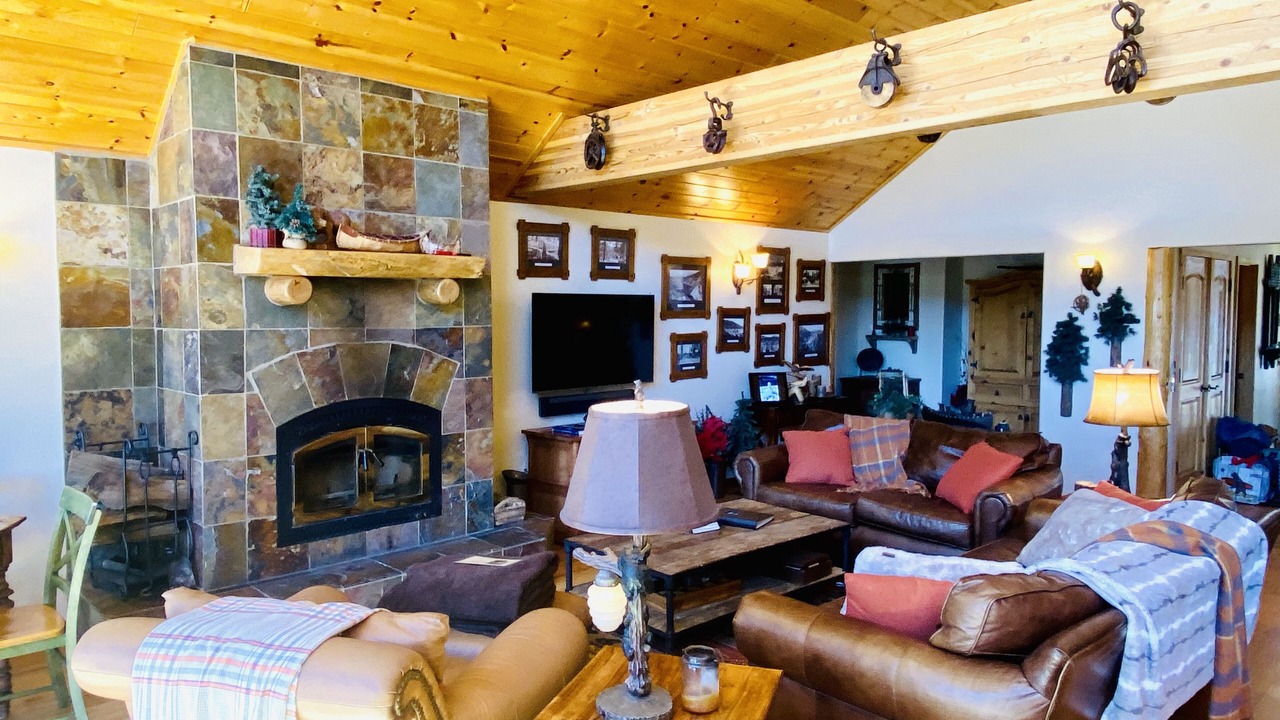 Photo of Livingroom in Boulder Bay