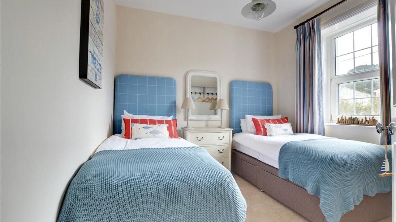 Photo of Bedroom in Mortehoe