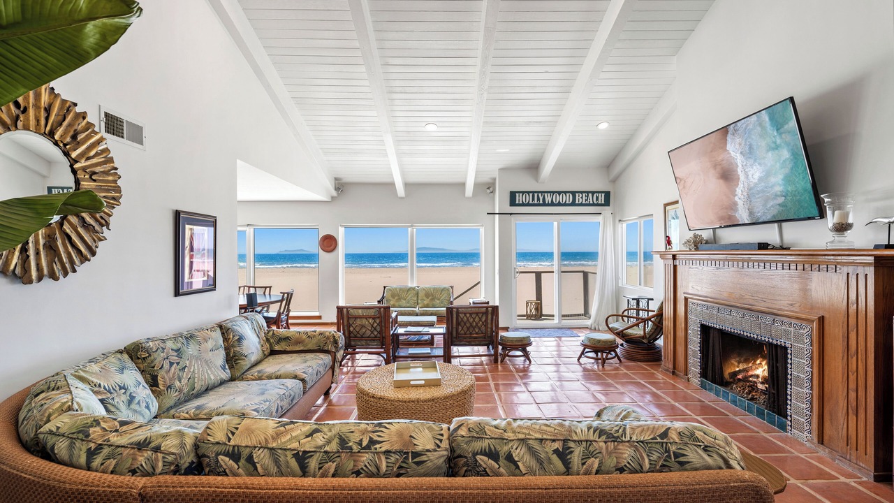 Photo of Livingroom in Hollywood Beach
