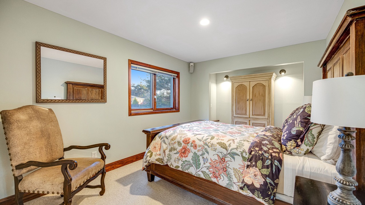 Photo of Bedroom in Fort Bragg
