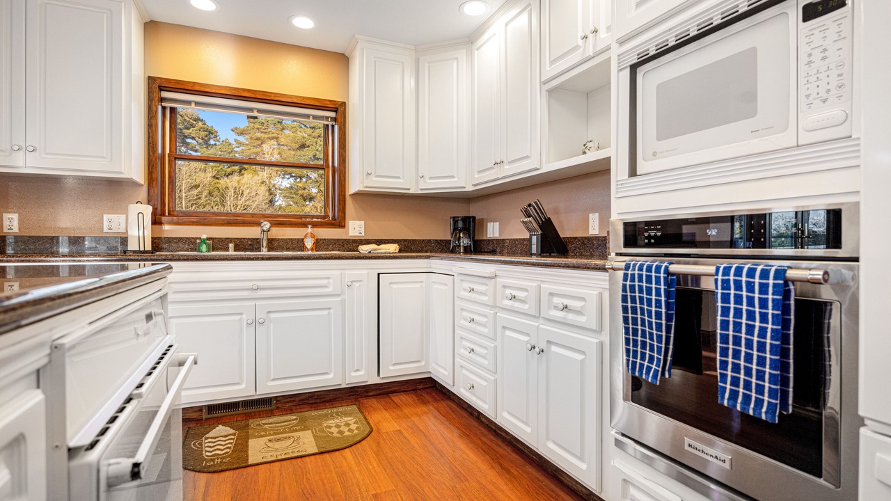 Photo of Kitchen in Fort Bragg