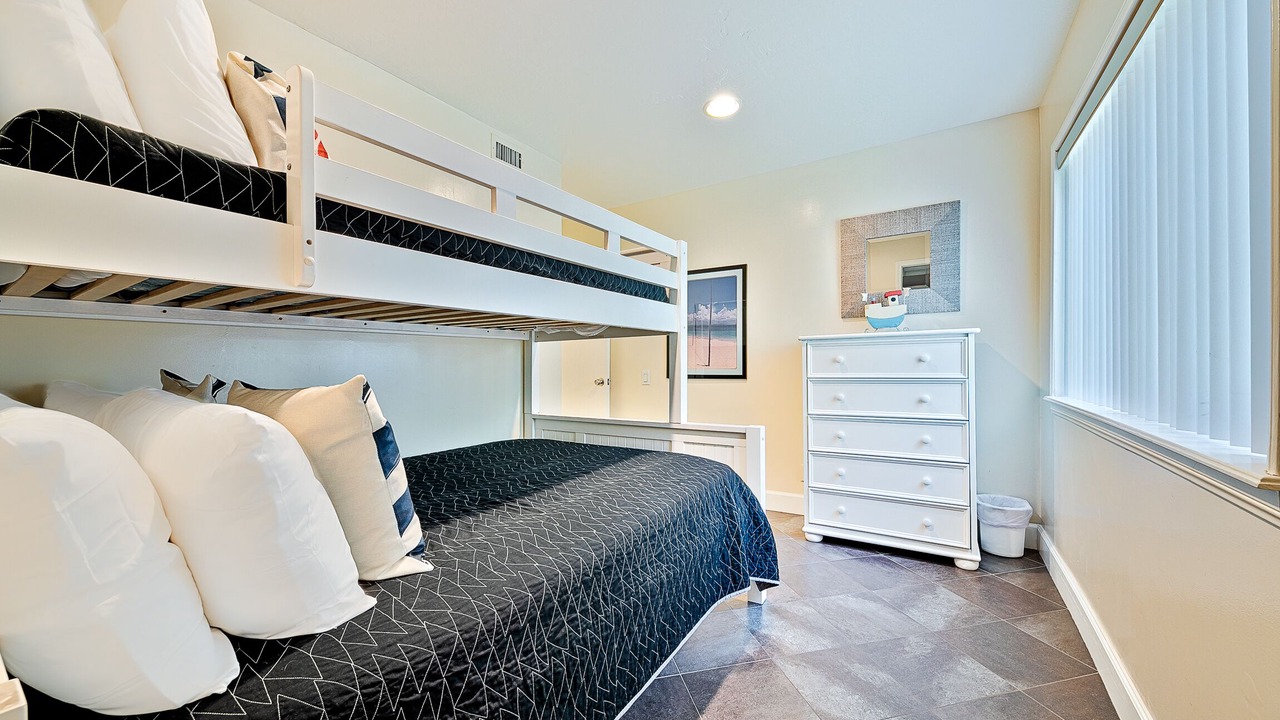 Photo of Bedroom in Central Mission Beach