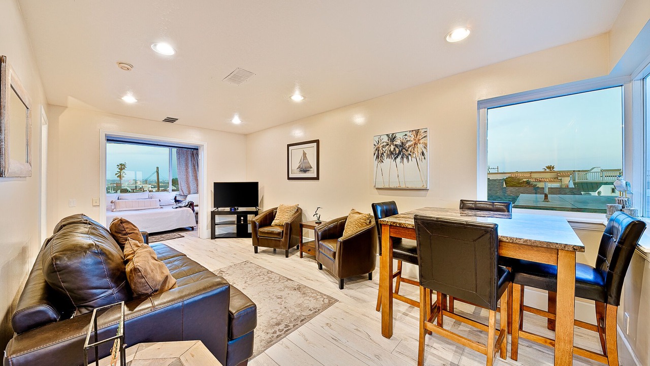 Photo of Livingroom in Central Mission Beach