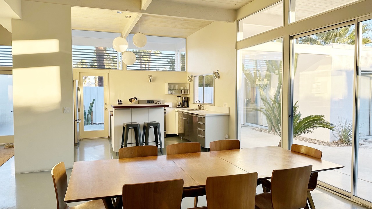 Photo of Livingroom in Twin Palms