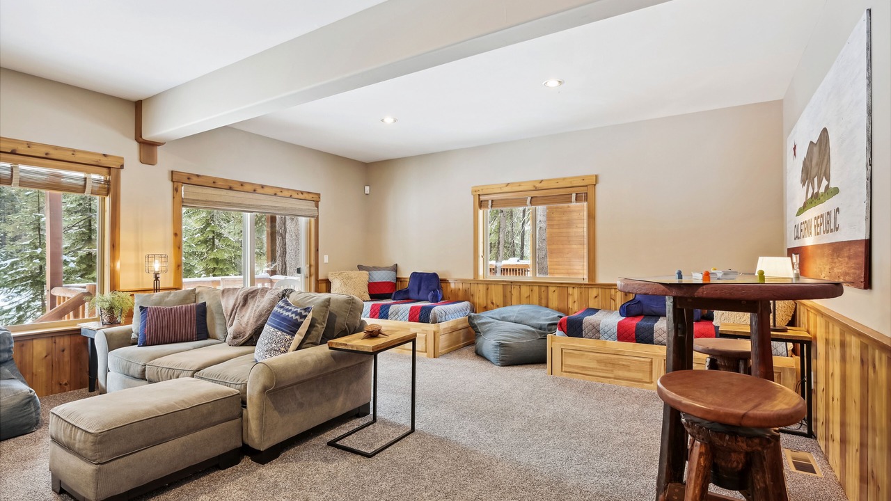 Photo of Livingroom in Truckee