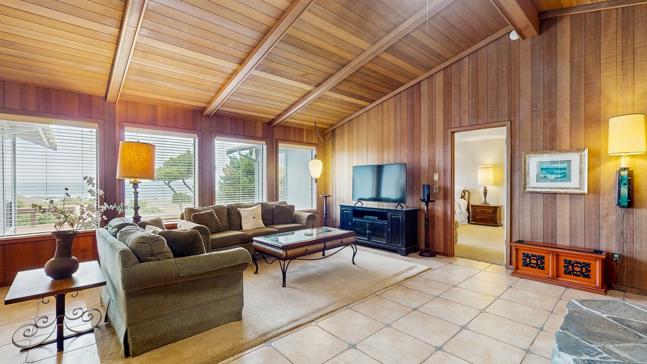 Photo of Livingroom in Fort Bragg