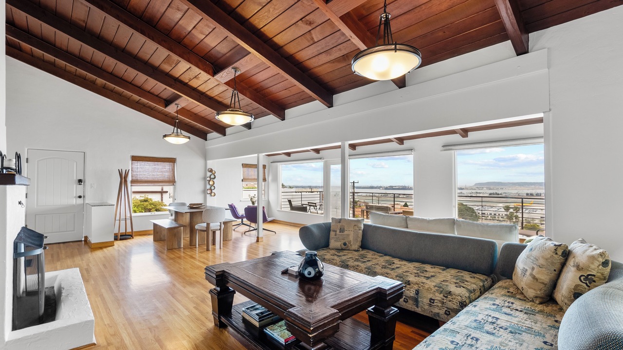 Photo of Livingroom in Middletown