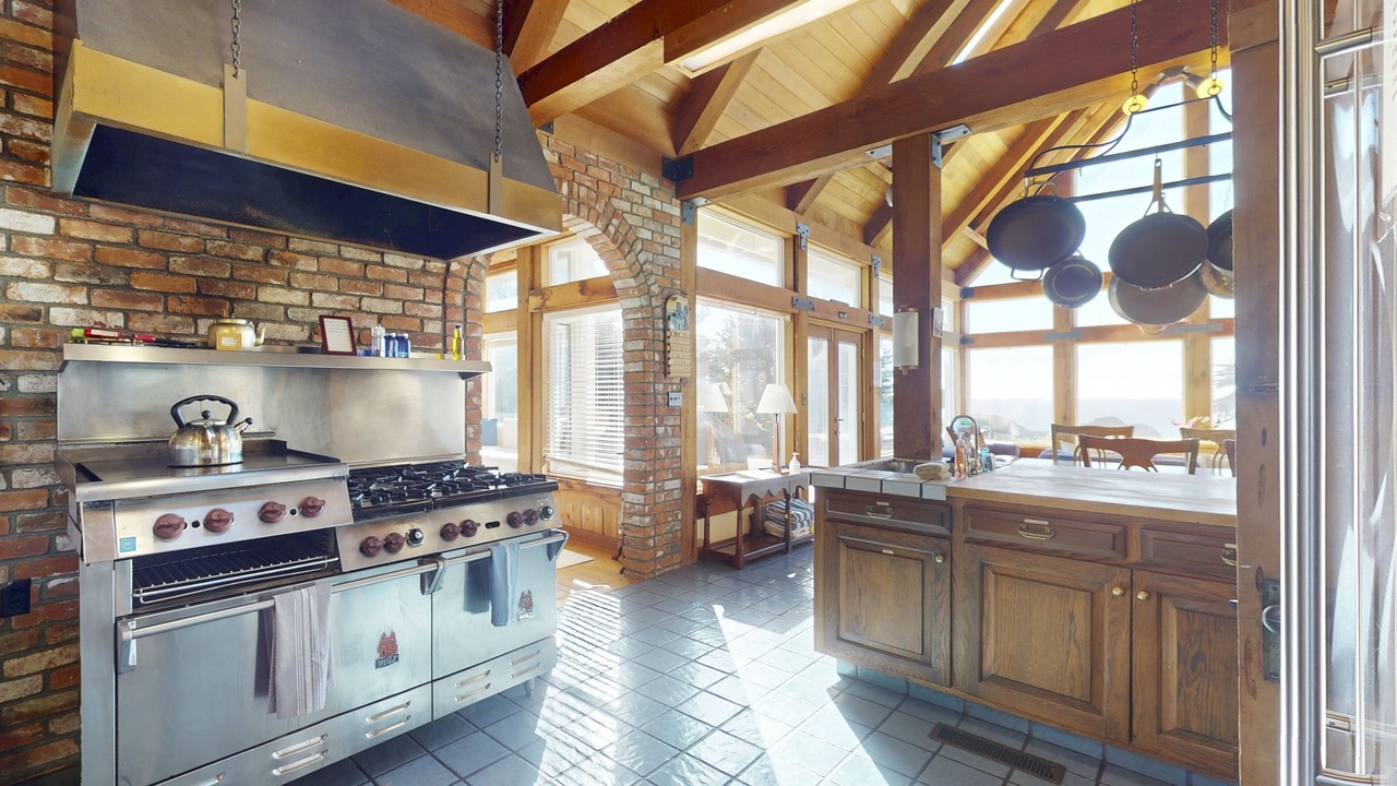 Photo of Kitchen in Elk
