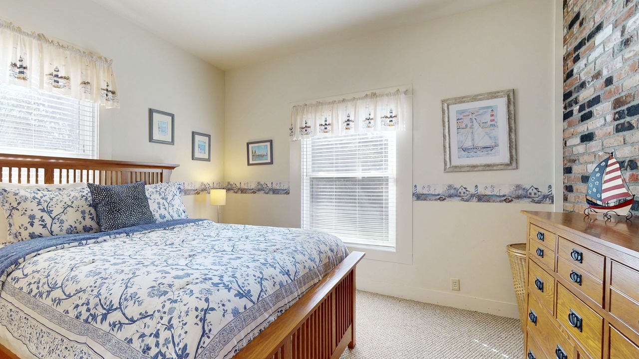 Photo of Bedroom in Elk