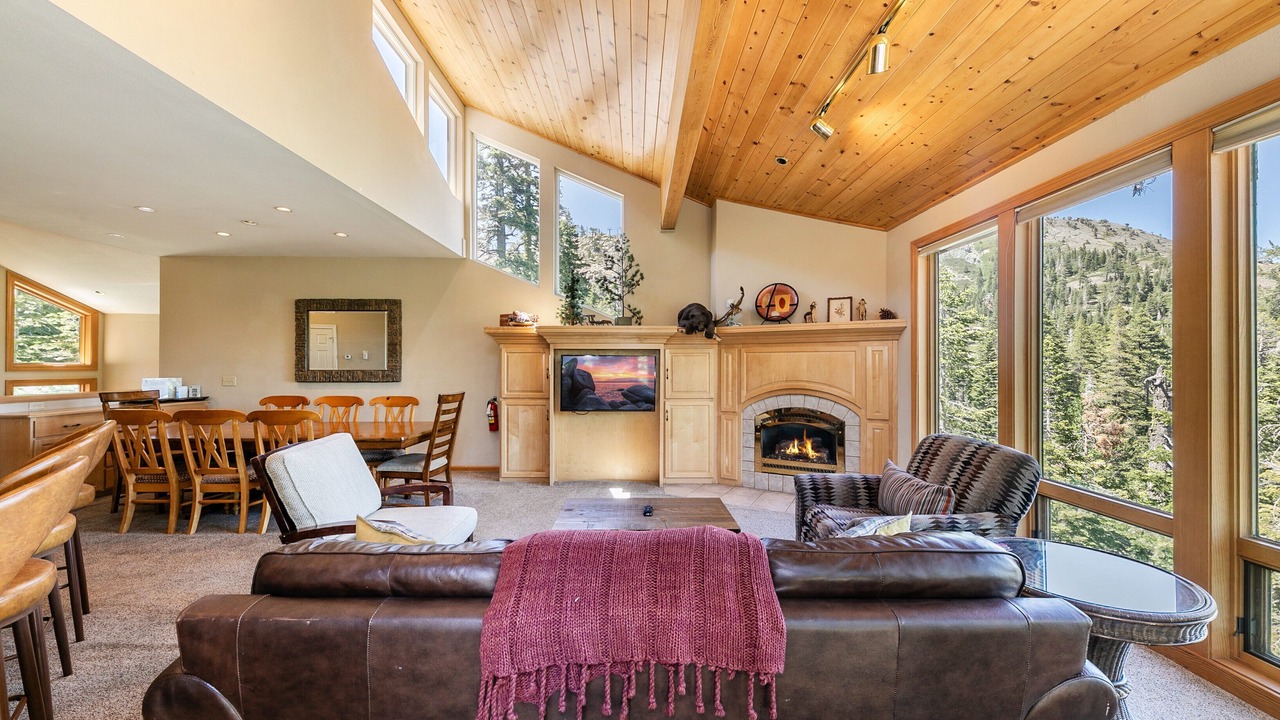 Photo of Livingroom in Alpine Meadows