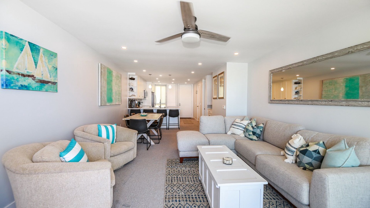 Photo of Livingroom in Oceanside