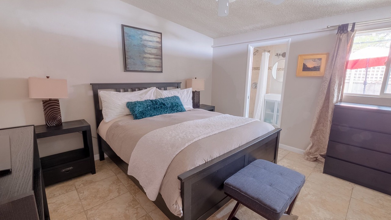 Photo of Bedroom in Altadena