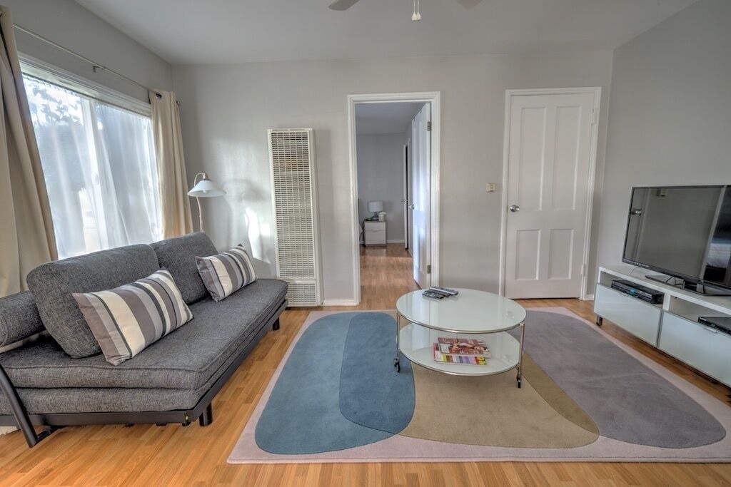 Photo of Livingroom in North Central