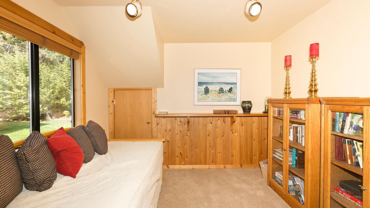 Photo of Bedroom in Olympic Valley