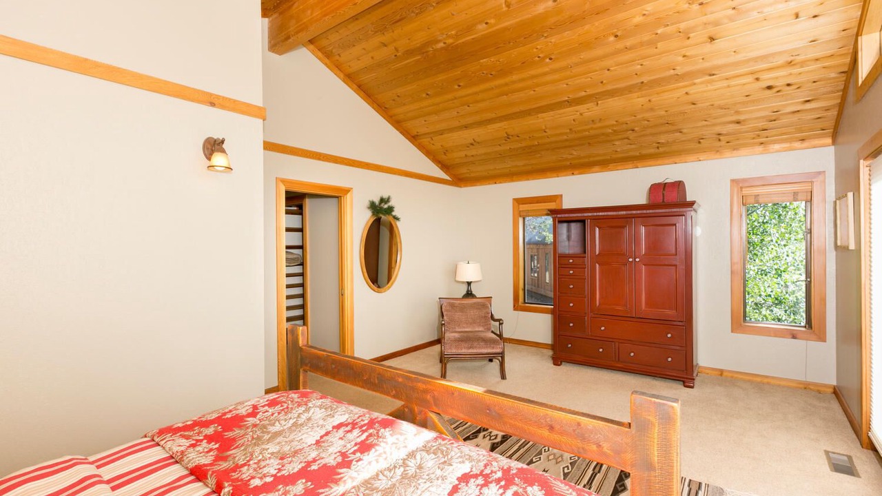 Photo of Bedroom in Olympic Valley