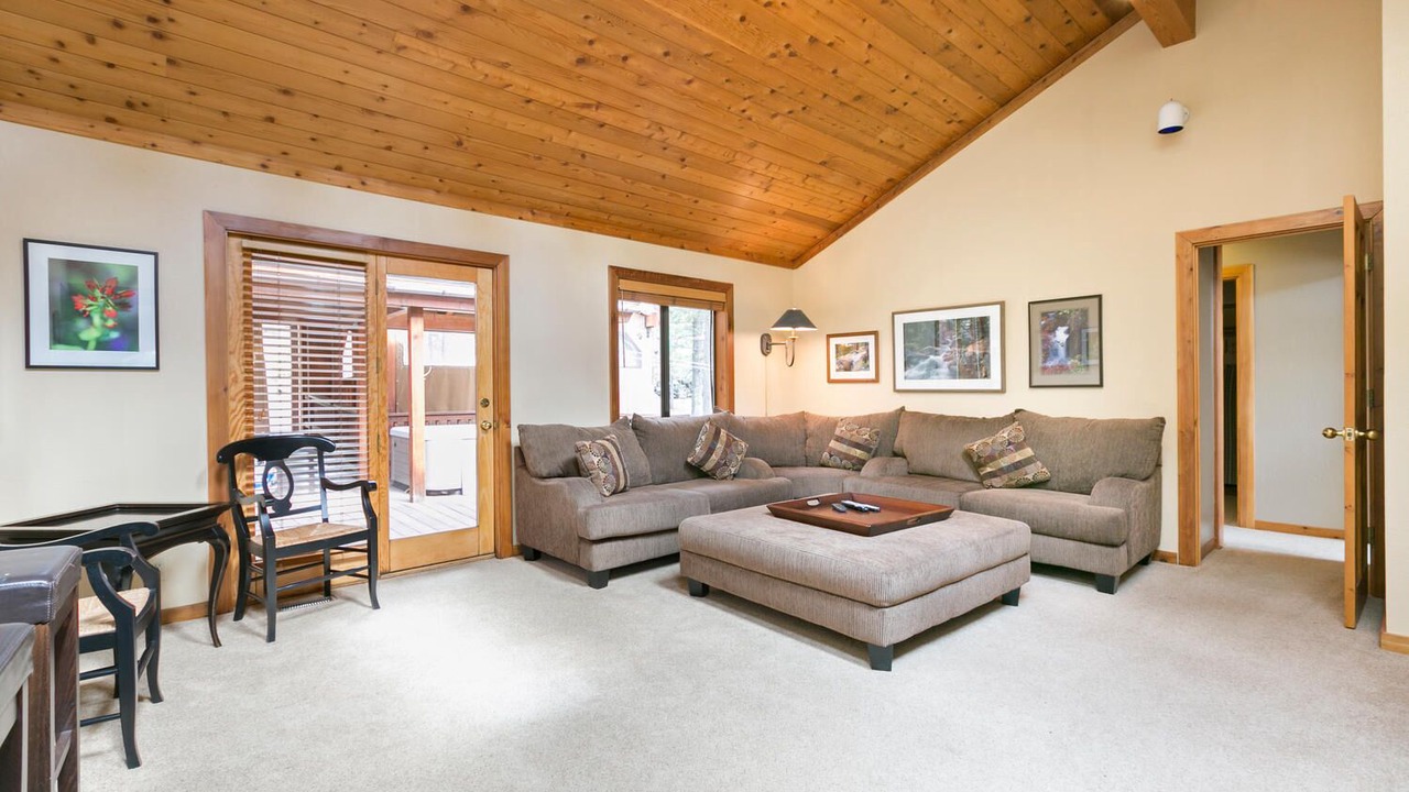 Photo of Livingroom in Olympic Valley