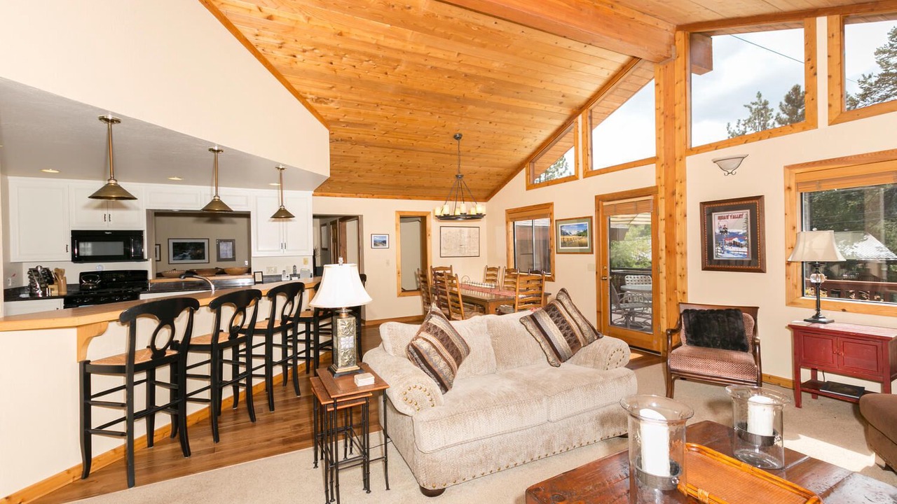 Photo of Livingroom in Olympic Valley