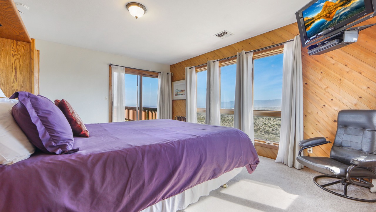 Photo of Bedroom in Fort Bragg