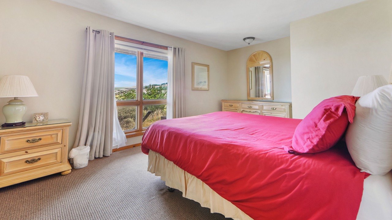 Photo of Bedroom in Fort Bragg