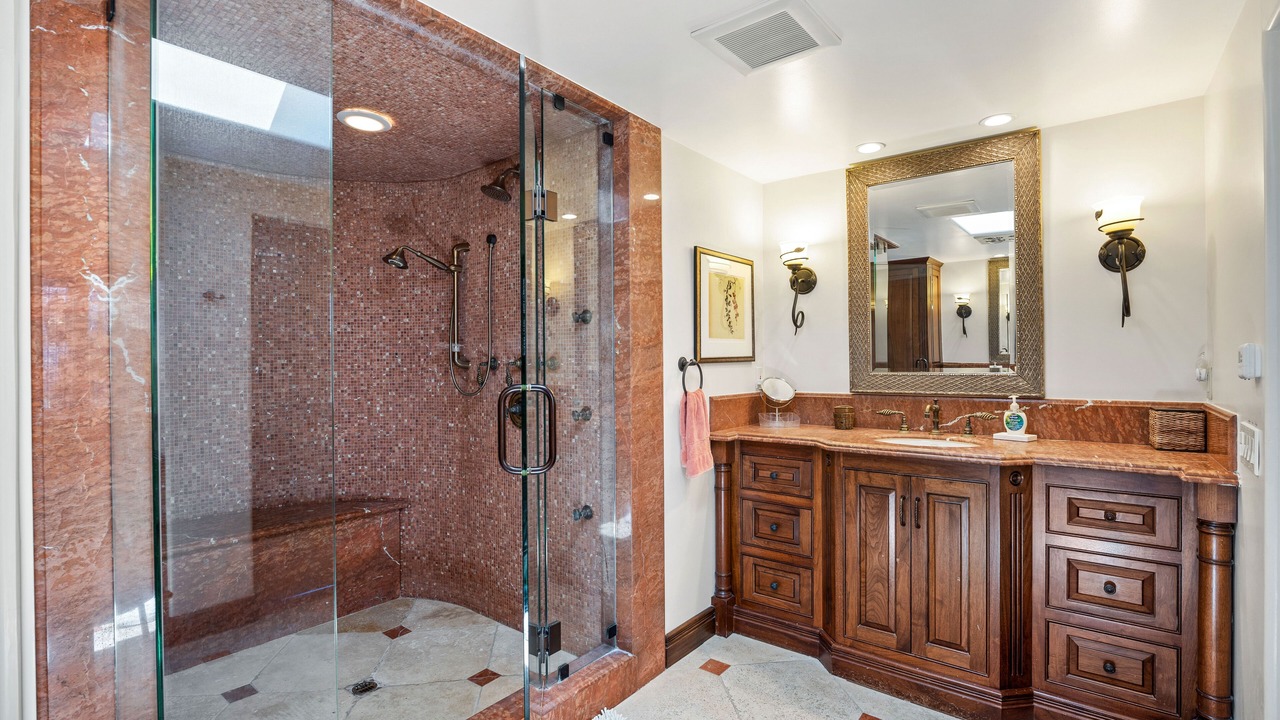 Photo of Bathroom in Hollywood