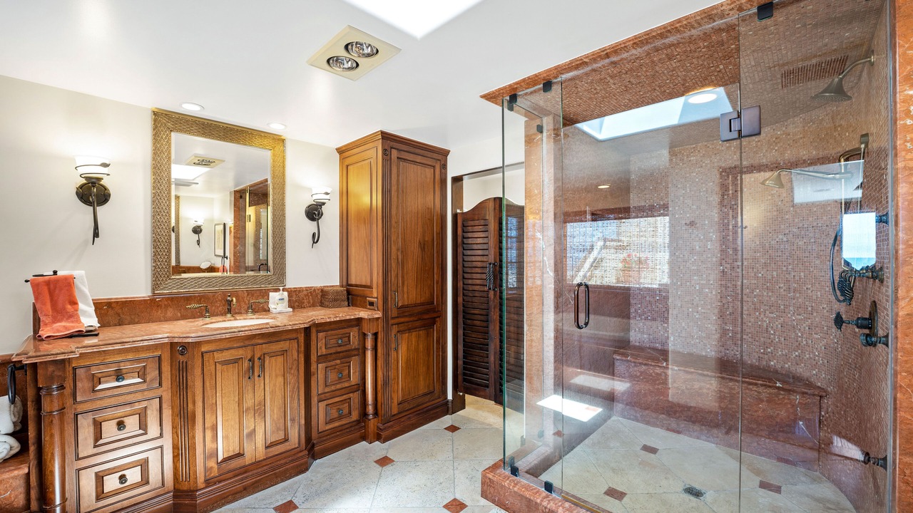 Photo of Bathroom in Hollywood