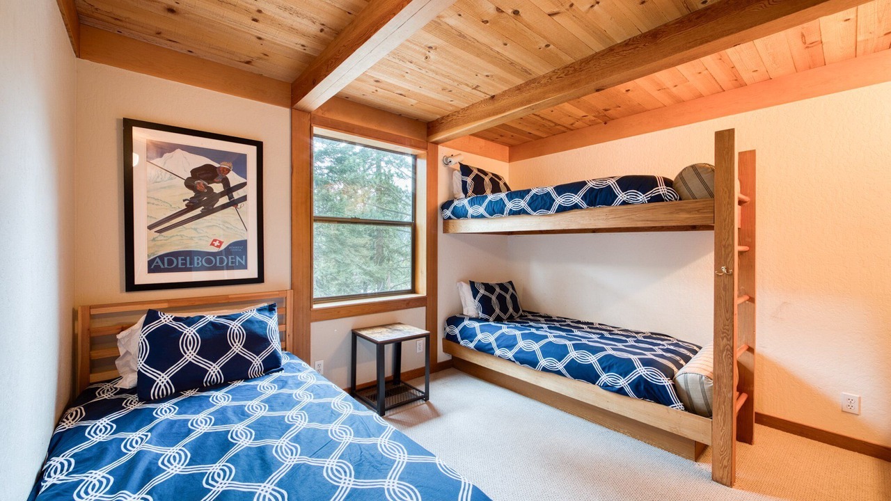 Photo of Bedroom in Alpine Meadows