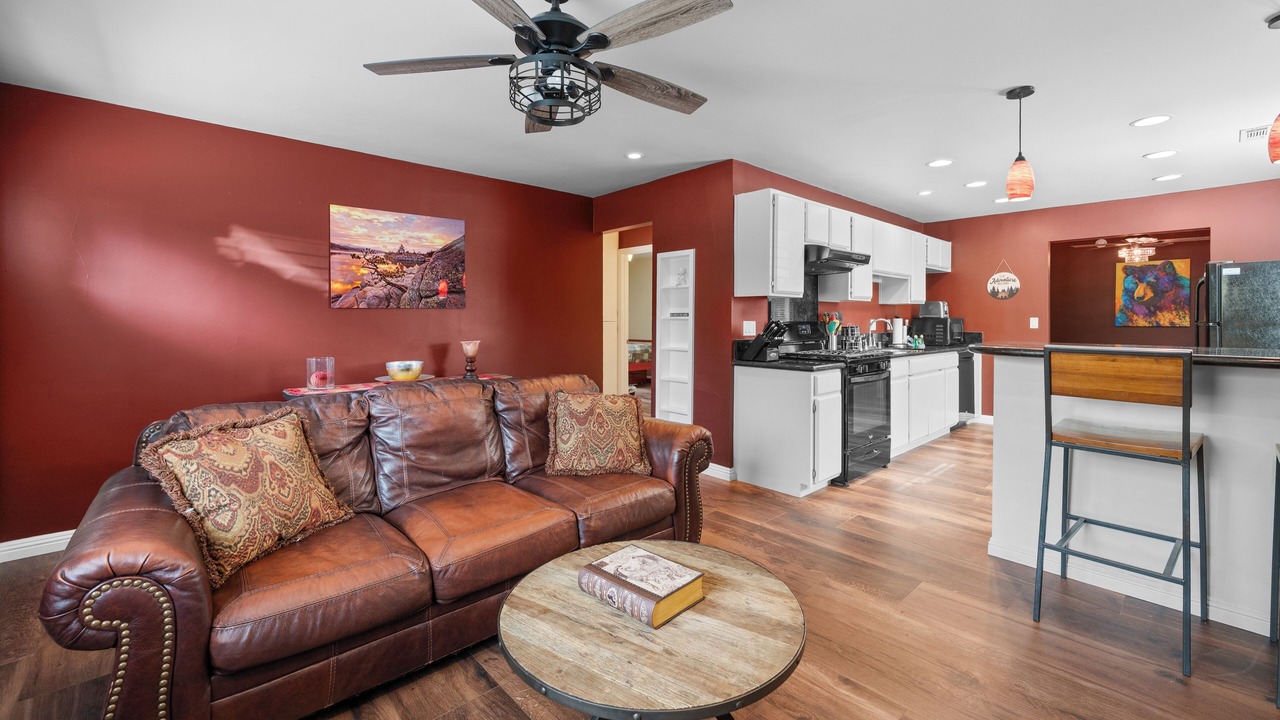 Photo of Livingroom in Big Bear City