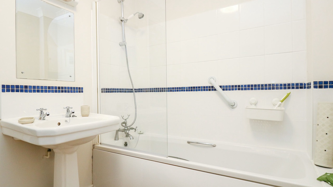 Photo of Bathroom in Newquay