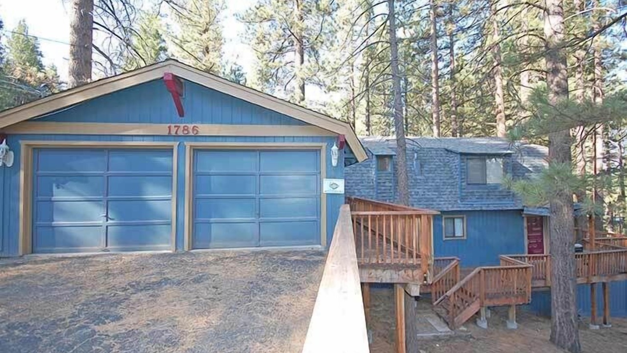 Photo of Outdoor in Montgomery Estates