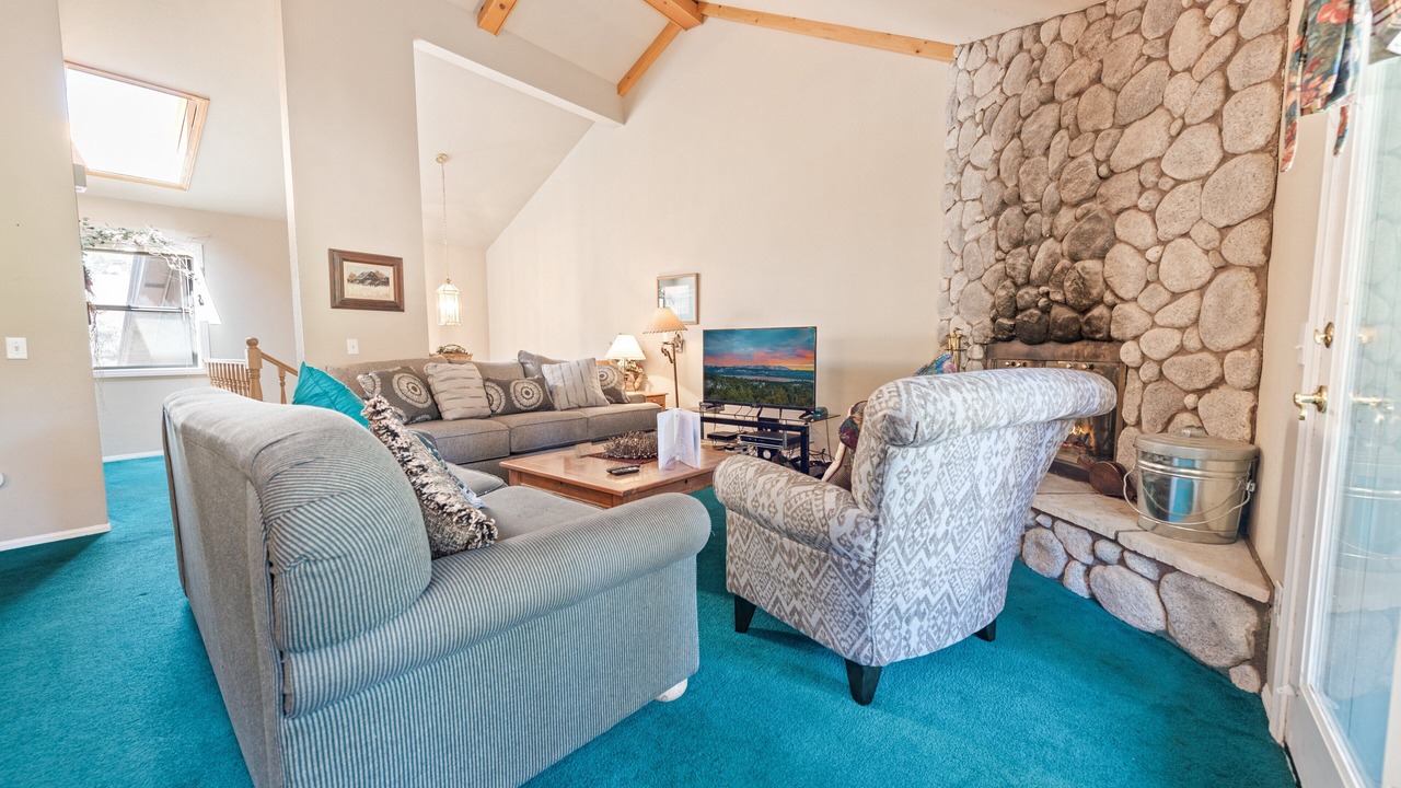 Photo of Livingroom in Moonridge