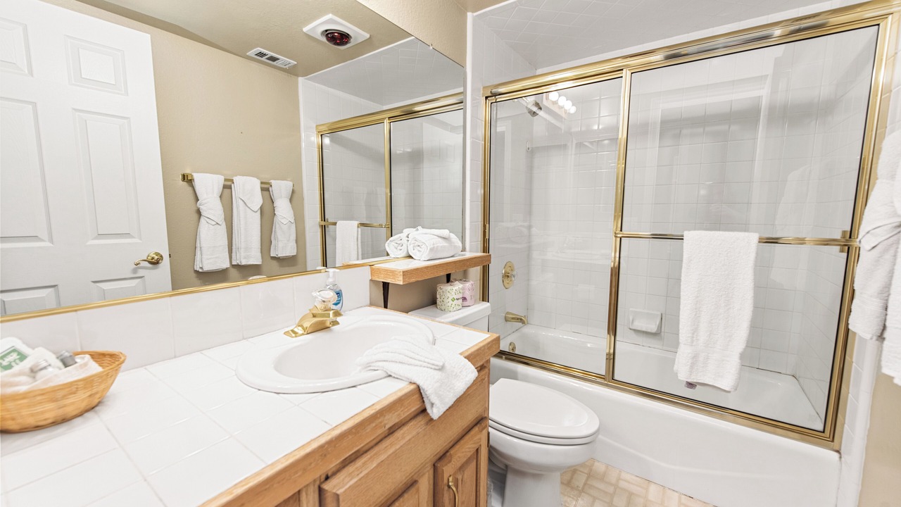 Photo of Bathroom in Moonridge